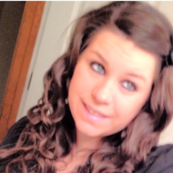 Meet your Posher, Betsy - Picture 1 of 1